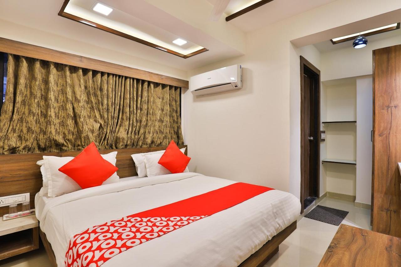 Oyo 24950 Shree Balaji Residency 3*